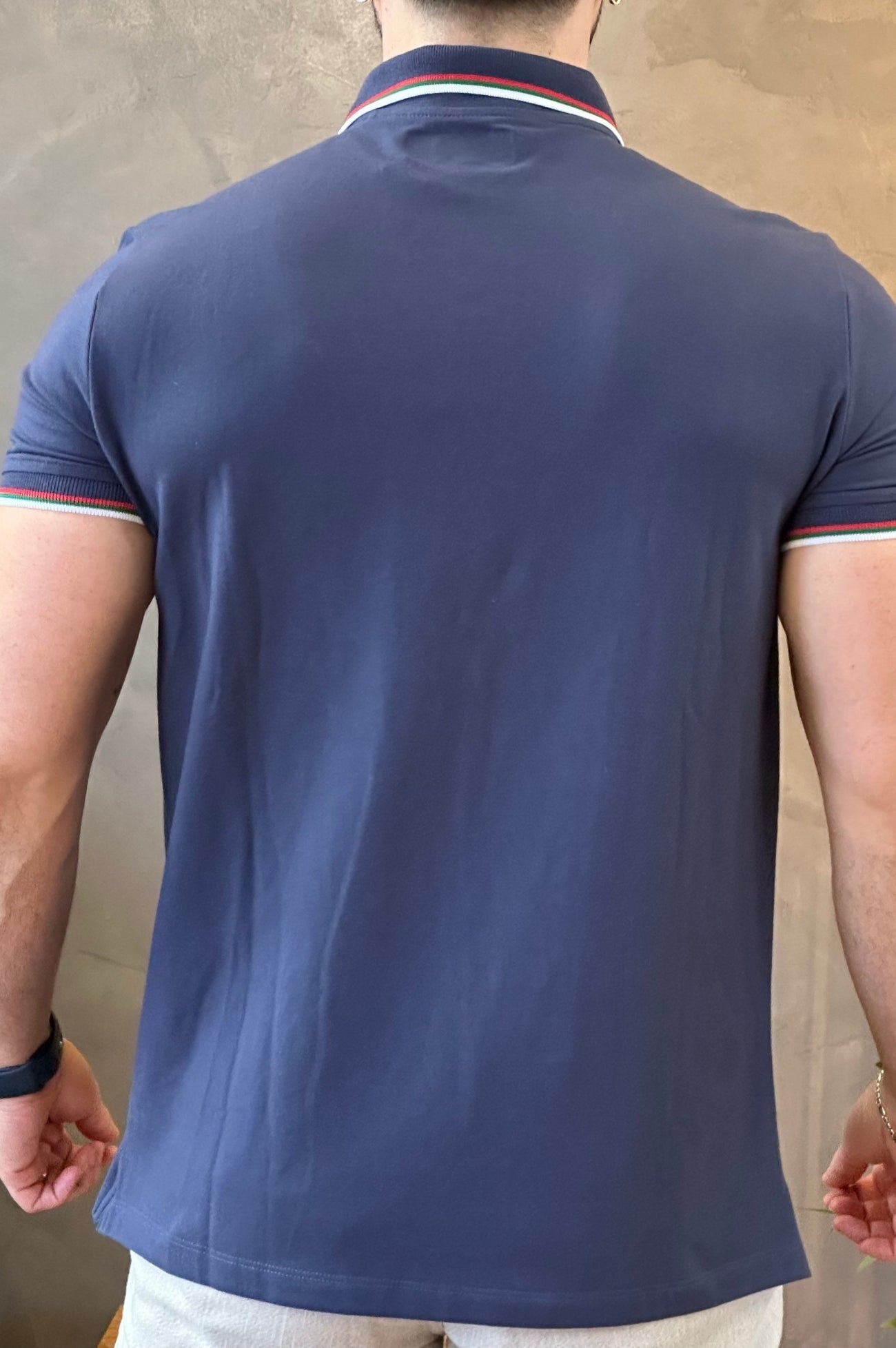 Polo Azul Marinho Acostamento