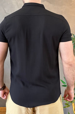 Camisa Manga Curta Preta Acostamento