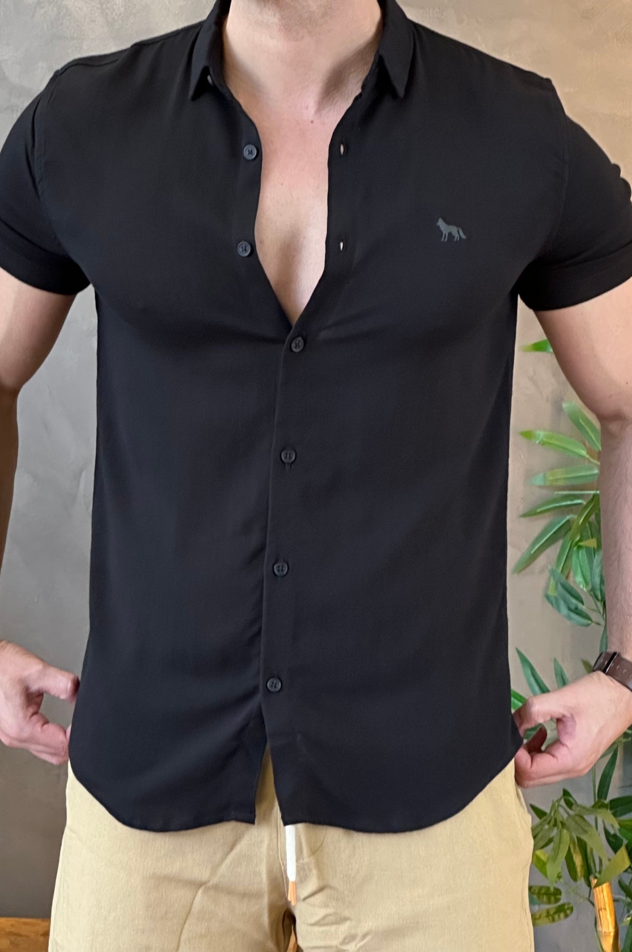 Camisa Manga Curta Preta Acostamento