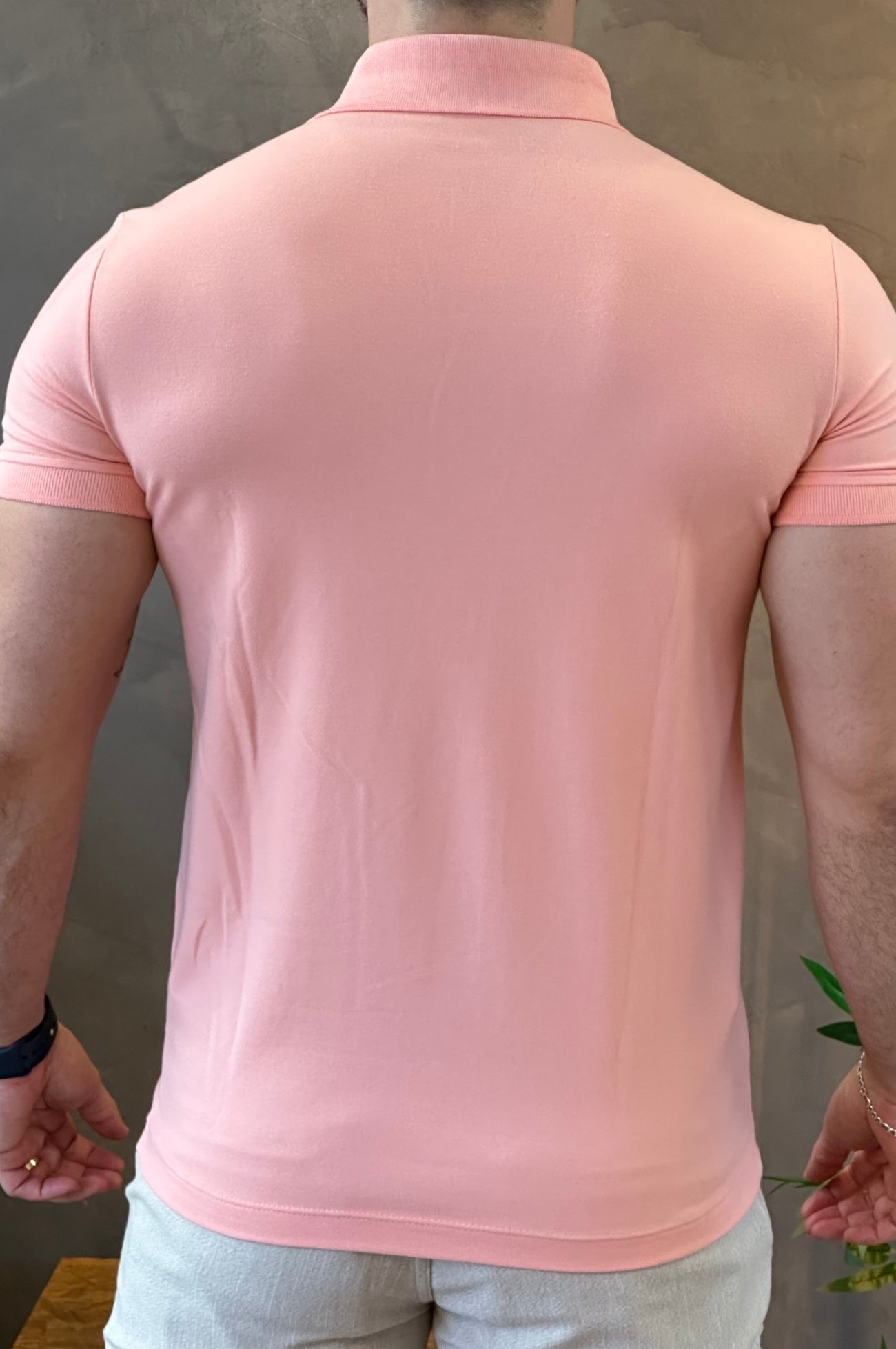 Polo Rosa Acostamento