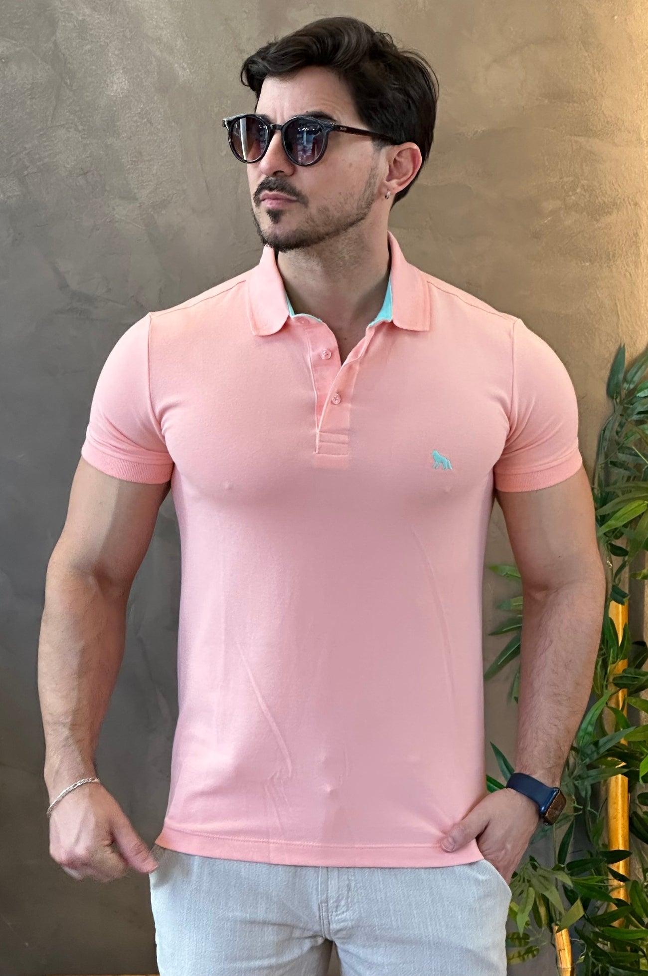 Polo Rosa Acostamento