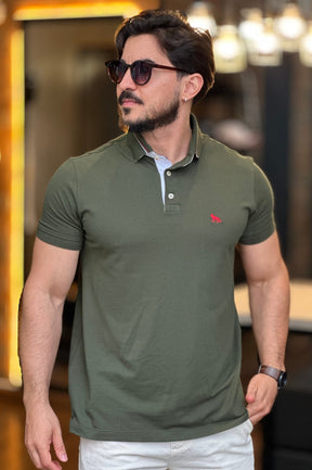 Polo Verde Militar com Zíper Acostamento