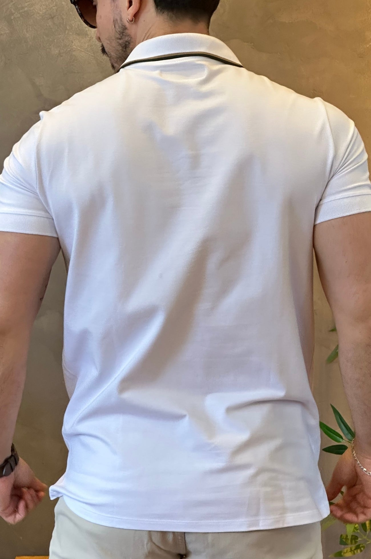 Polo Elastano Branco Acostamento