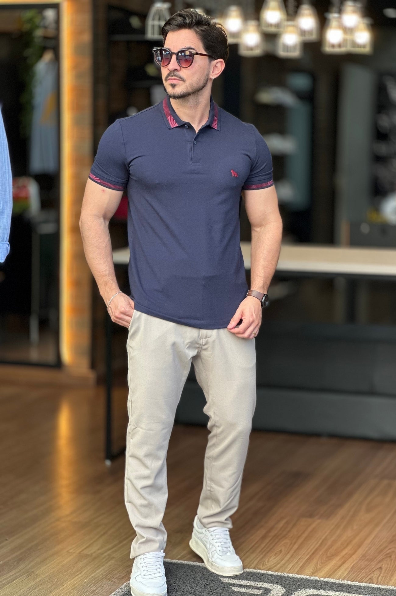 Polo Azul Marinho Acostamento