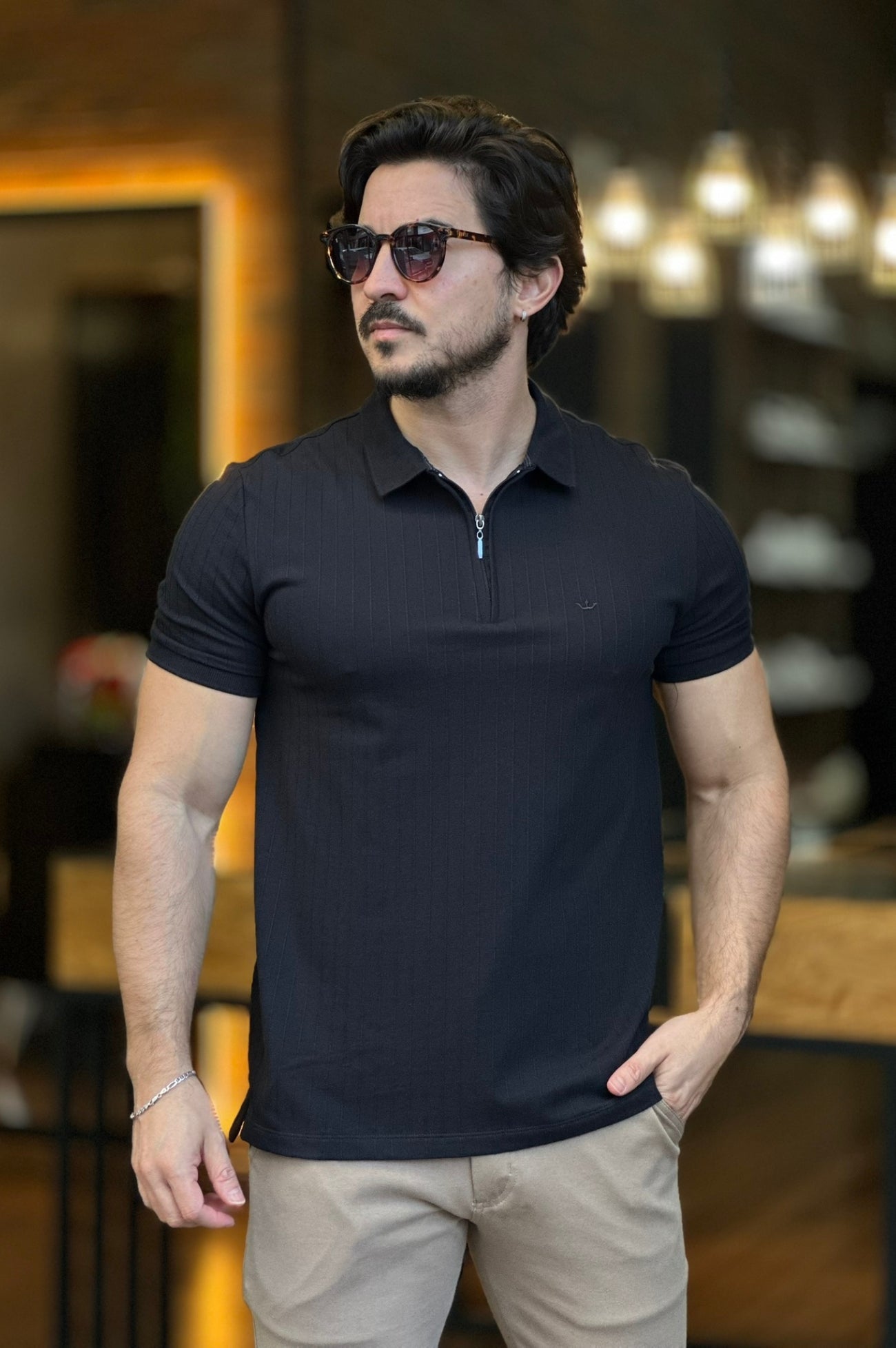 Polo Tricot com Ziper Preta